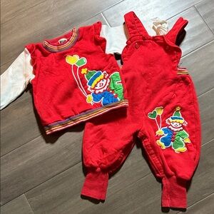 Vintage 1980's Red Carter's two-piece jogging suit with a clown appliqué SZ 18M